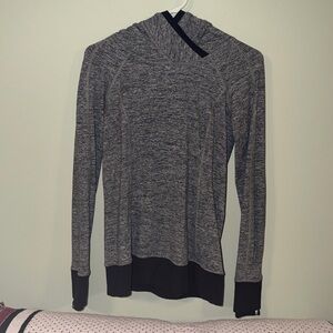 NWOT Lululemon pull over hoodie sweatshirt size 4